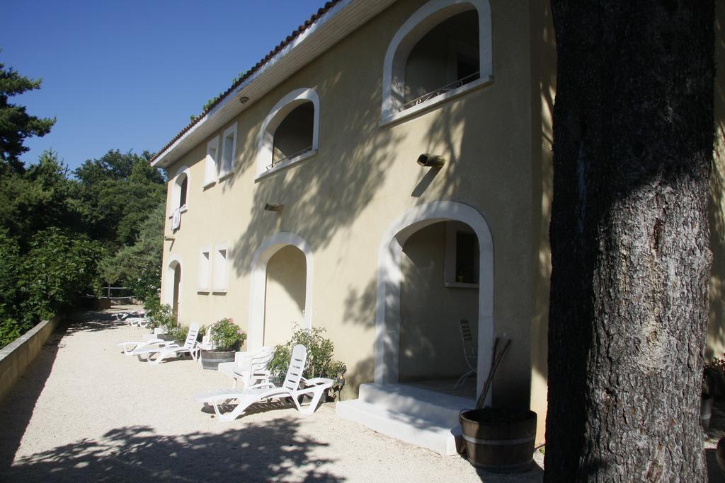 Pousterle De Sabran - Piscine & Hammam Lägenhet Exteriör bild